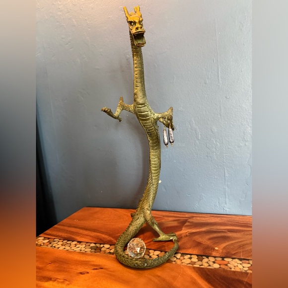 Elegant Lapis Earrings
Vintage lapis beads - Picture 2 of 4